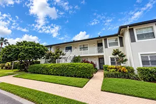 30 Southport Ln, Boynton Beach, FL 33436 - Photo 1