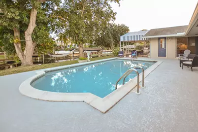1210 SW 26th Avenue, Boynton Beach, FL 33426 - Photo 20