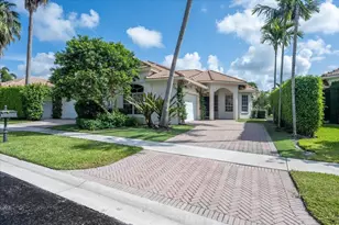 2910 Twin Oaks Way, Wellington, FL 33414 - Photo 2