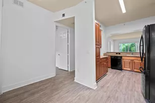 3500 Oaks Clubhouse Dr, Pompano Beach, FL 33069 - Photo 8