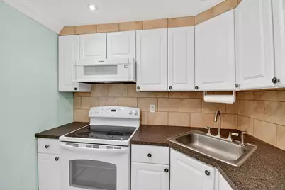 5203 NE 24th Terrace #B105, Fort Lauderdale, FL 33308 - Photo 6