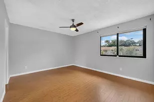 10377 NW 3rd St, Pembroke Pines, FL 33026 - Photo 12