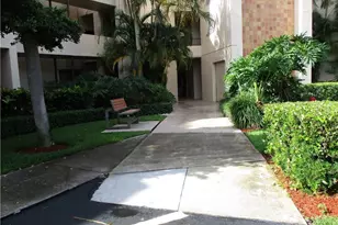 7472 La Paz Pl, Boca Raton, FL 33433 - Photo 2