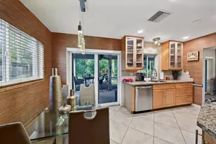 1931 NW 38th St, Oakland Park, FL 33309 - Photo 10