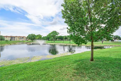 9221 Sunrise Lakes Boulevard #109, Sunrise, FL 33322 - Photo 14