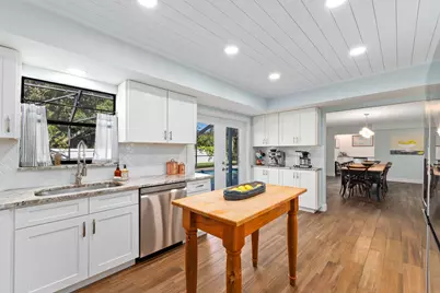 4304 SE Fairway E, Stuart, FL 34997 - Photo 28