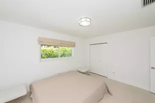 1040 N Venetian Dr, Miami, FL 33139 - Photo 14