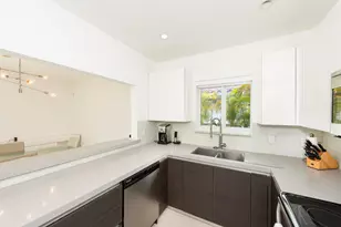 1040 N Venetian Dr, Miami, FL 33139 - Photo 8