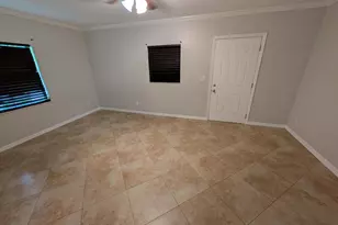 1215 N Haverhill Rd, Haverhill, FL 33417 - Photo 8