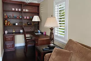 211 S Hollybrook Dr, Pembroke Pines, FL 33025 - Photo 16