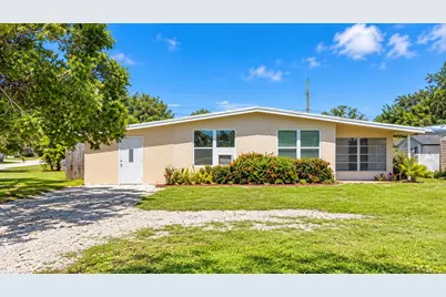 104 21st Street SE, Vero Beach, FL 32962 - Photo 1