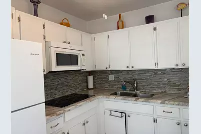 2960 Cynthia Lane #202, Lake Worth Beach, FL 33461 - Photo 4