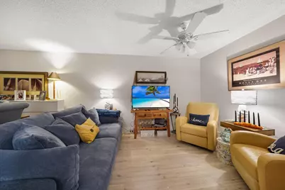 5486 Courtyard Drive #5486, Margate, FL 33063 - Photo 10