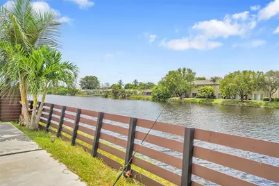 7506 SW 7th Court, North Lauderdale, FL 33068 - Photo 16