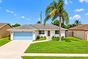 141 Arrowhead Cir, Jupiter, FL 33458 - Photo 2