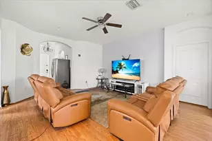 122 Seminole Lakes Dr, Royal Palm Beach, FL 33411 - Photo 4