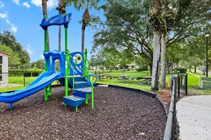 122 Seminole Lakes Dr, Royal Palm Beach, FL 33411 - Photo 16