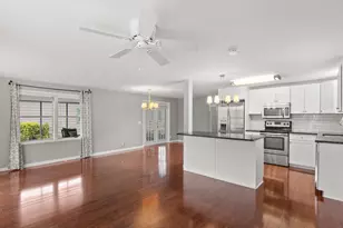 395 NE Jade Cir, Jensen Beach, FL 34957 - Photo 2