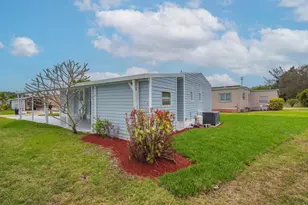 395 NE Jade Cir, Jensen Beach, FL 34957 - Photo 26