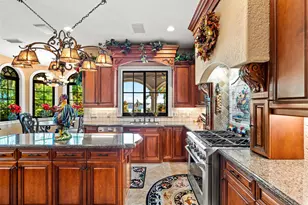 818 S Lakeside Dr, Lake Worth Beach, FL 33460 - Photo 10
