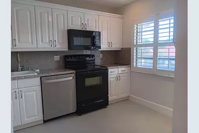 8045 Eastlake Drive, Boca Raton, FL 33433 - Photo 14