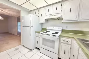 18081 SE Country Club Dr, Jupiter, FL 33469 - Photo 18