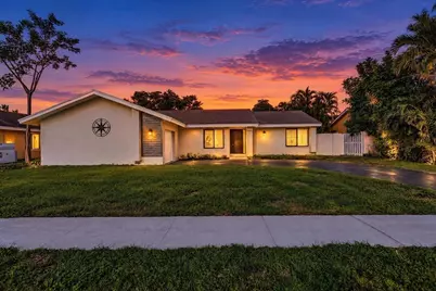 837 SW 56th Avenue, Margate, FL 33068 - Photo 2