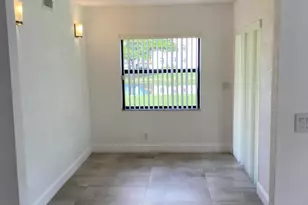 811 Freedom Ct Ct, Deerfield Beach, FL 33442 - Photo 10