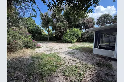 2109 NE Flamingo Terrace, Jensen Beach, FL 34957 - Photo 18