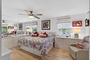 9865 Seacrest Cir, Boynton Beach, FL 33437 - Photo 32