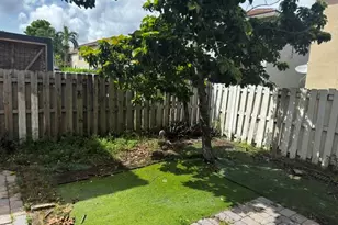 4083 Lake Tahoe Cir, West Palm Beach, FL 33409 - Photo 18