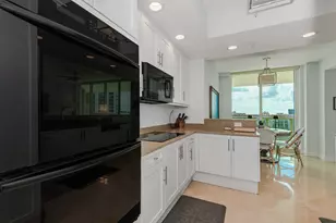 411 N New River Dr E, Fort Lauderdale, FL 33301 - Photo 8