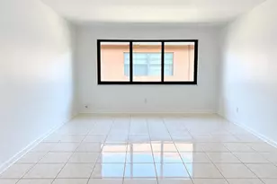 305 SE 9th Ave, Pompano Beach, FL 33060 - Photo 4