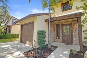 1065 Raintree Ln, Palm Beach Gardens, FL 33410 - Photo 1