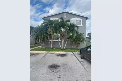 644 SW 4th Street #1, Belle Glade, FL 33430 - Photo 1