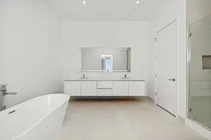 220 Lake Shore Dr, West Palm Beach, FL 33403 - Photo 18