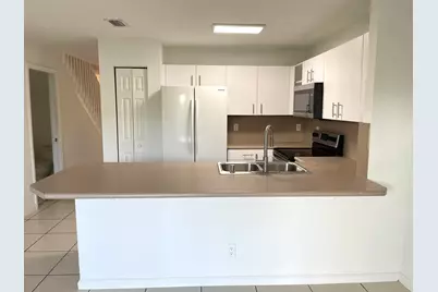 986 Summit Lake Drive, West Palm Beach, FL 33406 - Photo 10
