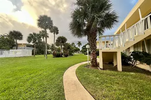 2755 NE 28th Ave, Lighthouse Point, FL 33064 - Photo 18