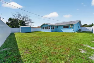 242 SE Duxbury Ave, Port Saint Lucie, FL 34983 - Photo 10