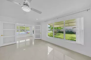 1360 SE High Point Way SE, Delray Beach, FL 33445 - Photo 4