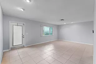 1171 NW 89th Ave, Plantation, FL 33322 - Photo 4