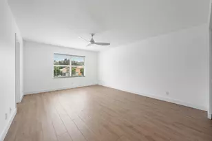 1045 Aspri Way, Riviera Beach, FL 33418 - Photo 12