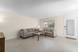 196 Piedmont E, Delray Beach, FL 33484 - Photo 8