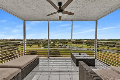 3520 Oaks Way #904, Pompano Beach, FL 33069 - Photo 1