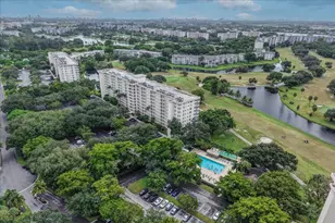 3520 Oaks Way, Pompano Beach, FL 33069 - Photo 36