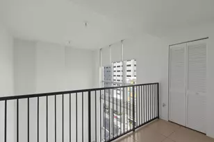 300 S Biscayne Blvd, Miami, FL 33131 - Photo 22