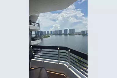 3600 Mystic Pointe Drive #1202, Aventura, FL 33180 - Photo 32