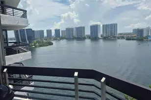 3600 Mystic Pointe Dr, Aventura, FL 33180 - Photo 32