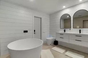 2443 E Edgewater Dr, Palm Beach Gardens, FL 33410 - Photo 36