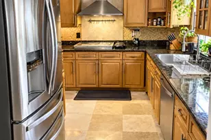 19660 Delaware Cir, Boca Raton, FL 33434 - Photo 6